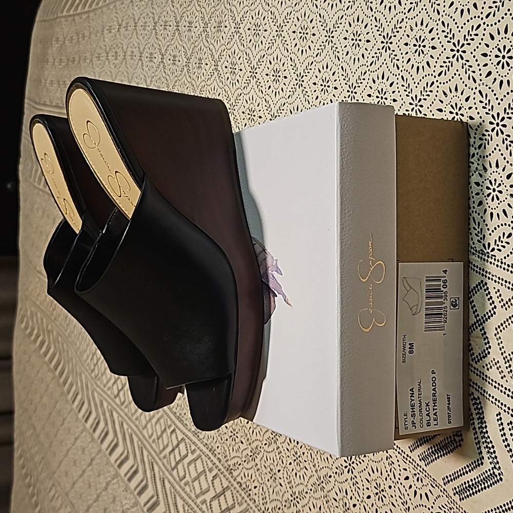 Jessica Simpson Black wedges size 8